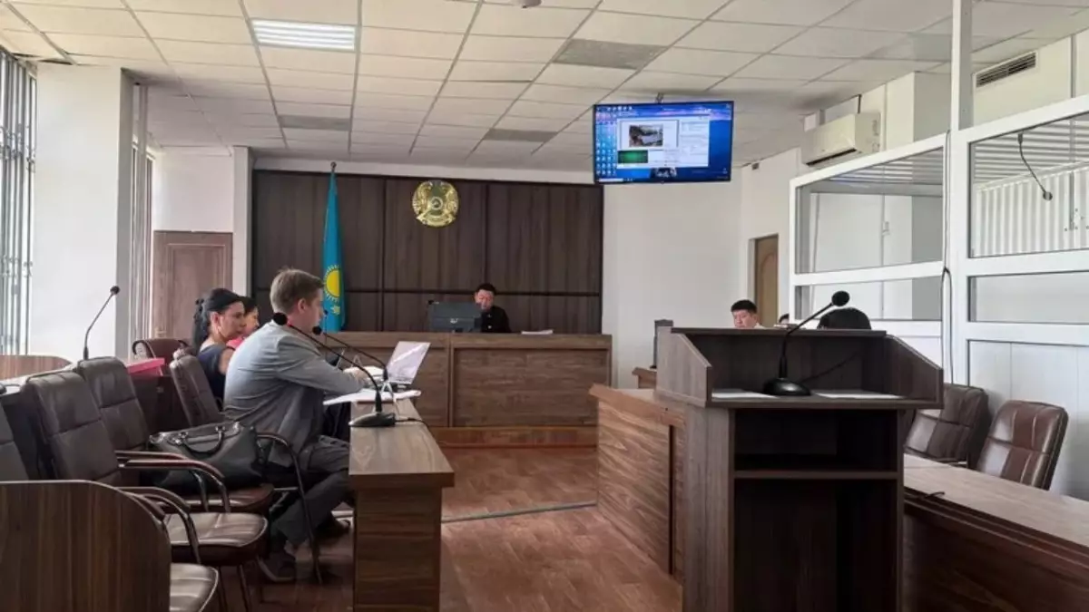  Әл-Фарабидегі жол апаты: қаза тапқан Томиристің анасы Александр Пакты бас бостандығынан айырмауды сұрады 