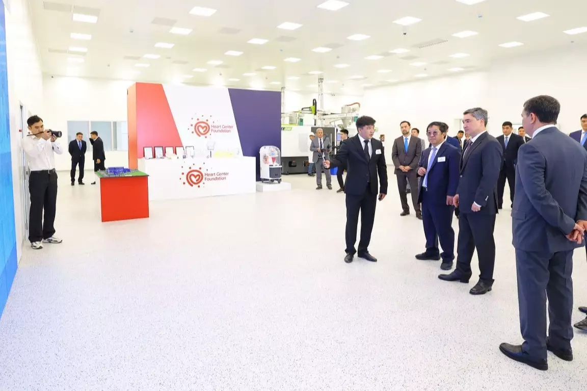  Олжас Бектенов Президенттің нақты секторды дамыту жөніндегі тапсырмаларының орындалу барысын тексерді 