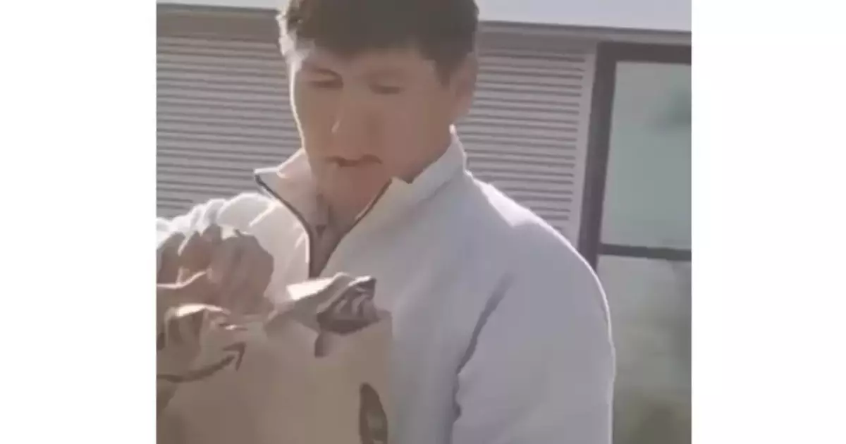  Бұрынғы депутат АҚШ-та курьер болып жұмыс істеп жүр 