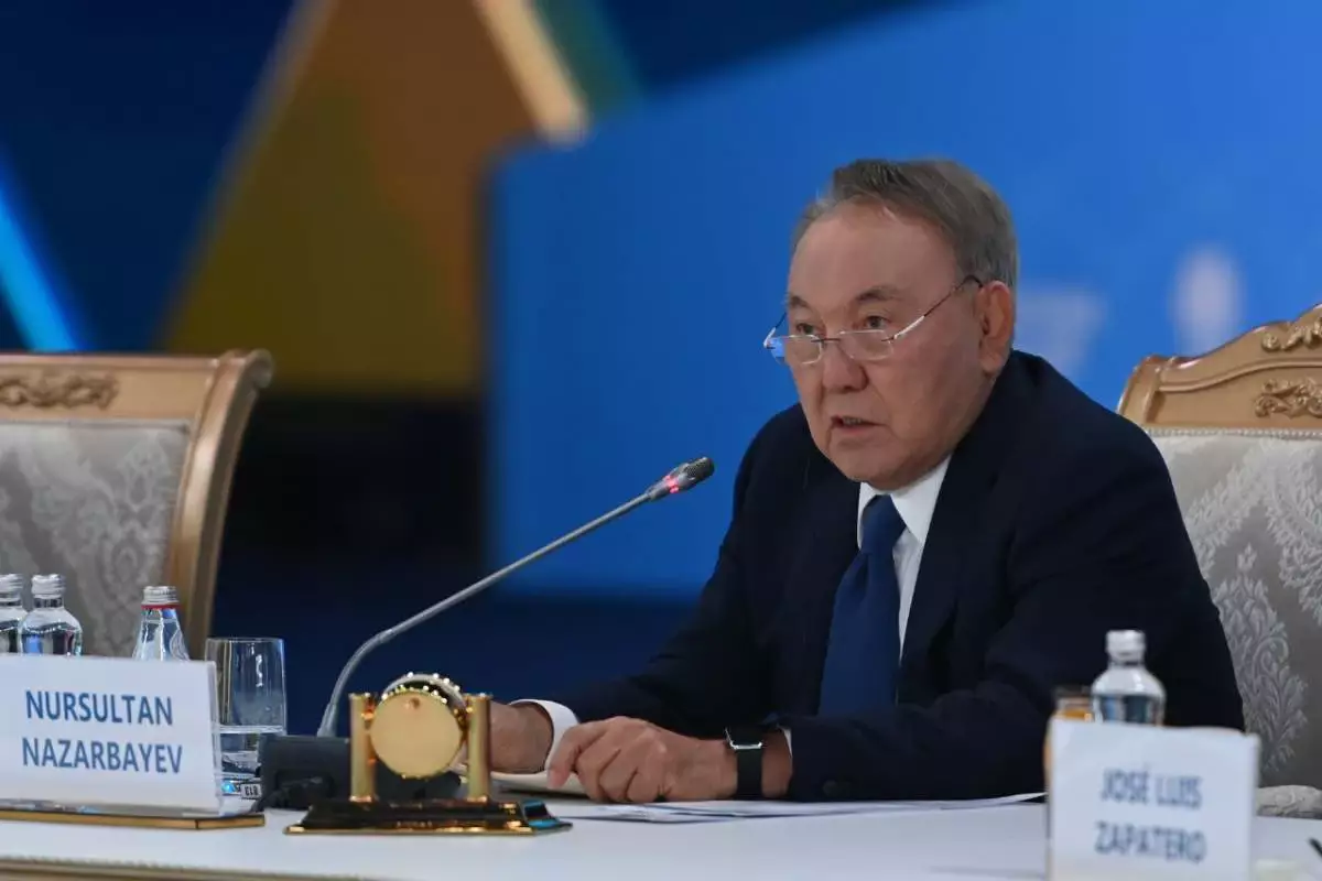 Назарбаев Amanat партиясының мүшесі емес және қазір саясатпен айналыспайды – Айдос Үкібай