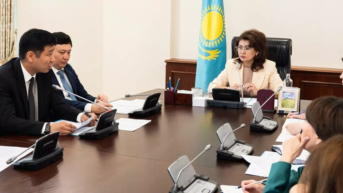  Үкімет кітап оқу мәдениетін дамыту және зерделі ұлт қалыптастыру жөніндегі кешенді жоспарды жүзеге асыруға кірісті 