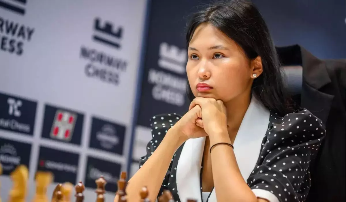 Бибісара Асаубаева FIDE әлемдік рейтингінде көш бастады