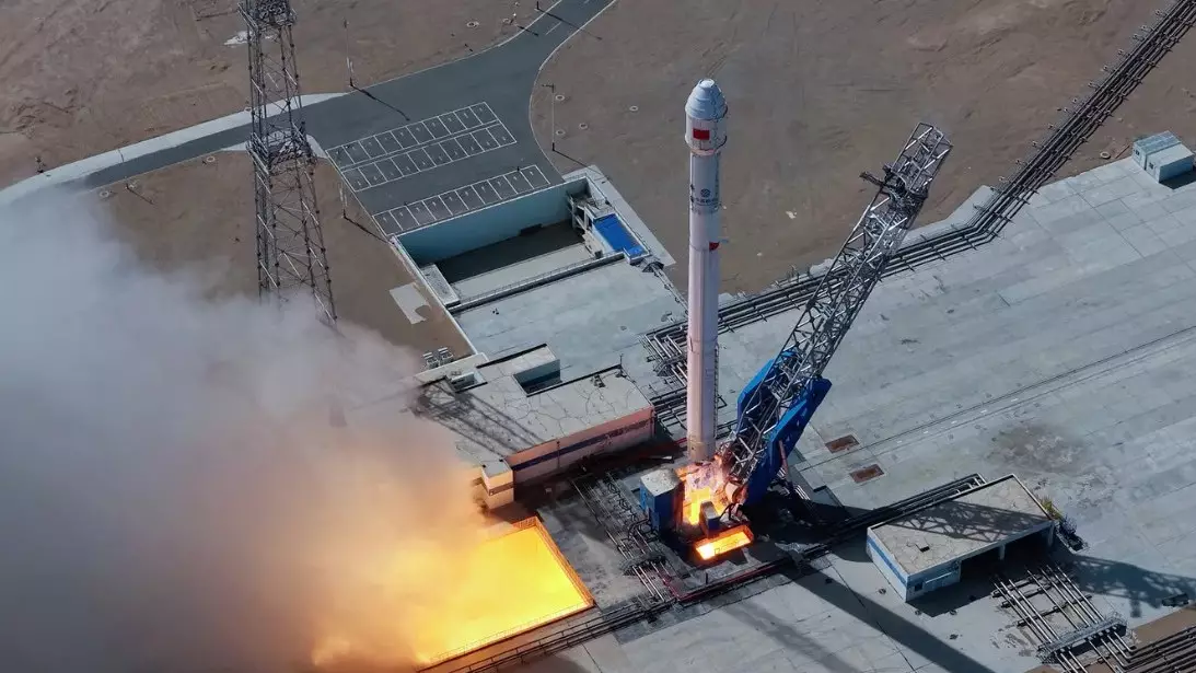 Китай вывел на орбиту два новых спутника с помощью ракеты Zhuque-2E