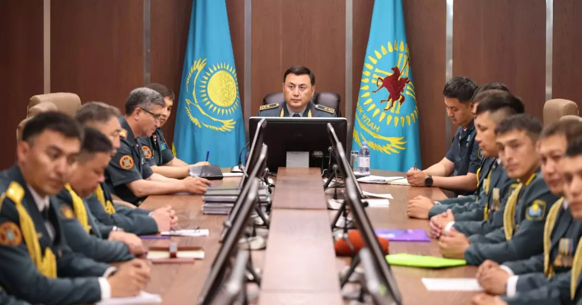  Ұлттық ұланның Бас қолбасшысы Ұлттық қорғаныс университетінің түлектерімен кездесті 