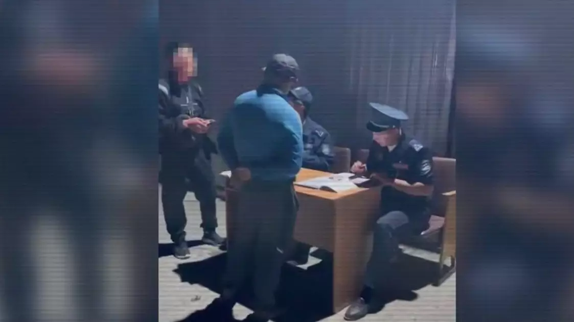  Заңсыз жанармай тасымалына тосқауыл: шекарадан 12 тоннаға жуық жанар-жағармай шығарылмақ болған 