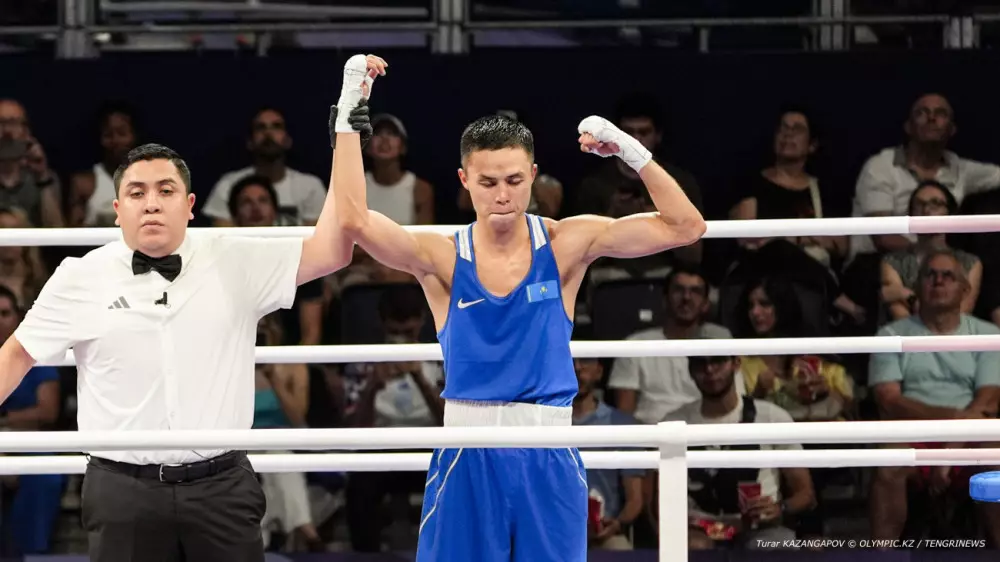 Двукратный чемпион мира по боксу из Казахстана получил новое звание