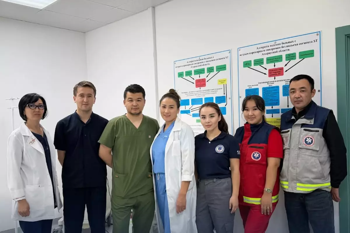 В Атырау врачи спасли пациента после нескольких остановок сердца