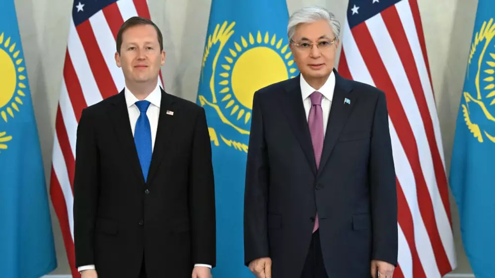 “Ақ үйде досыңыз бар деп сеніммен айта аламын“: Трамптың арнайы өкілі Астанада Тоқаевпен кездесті