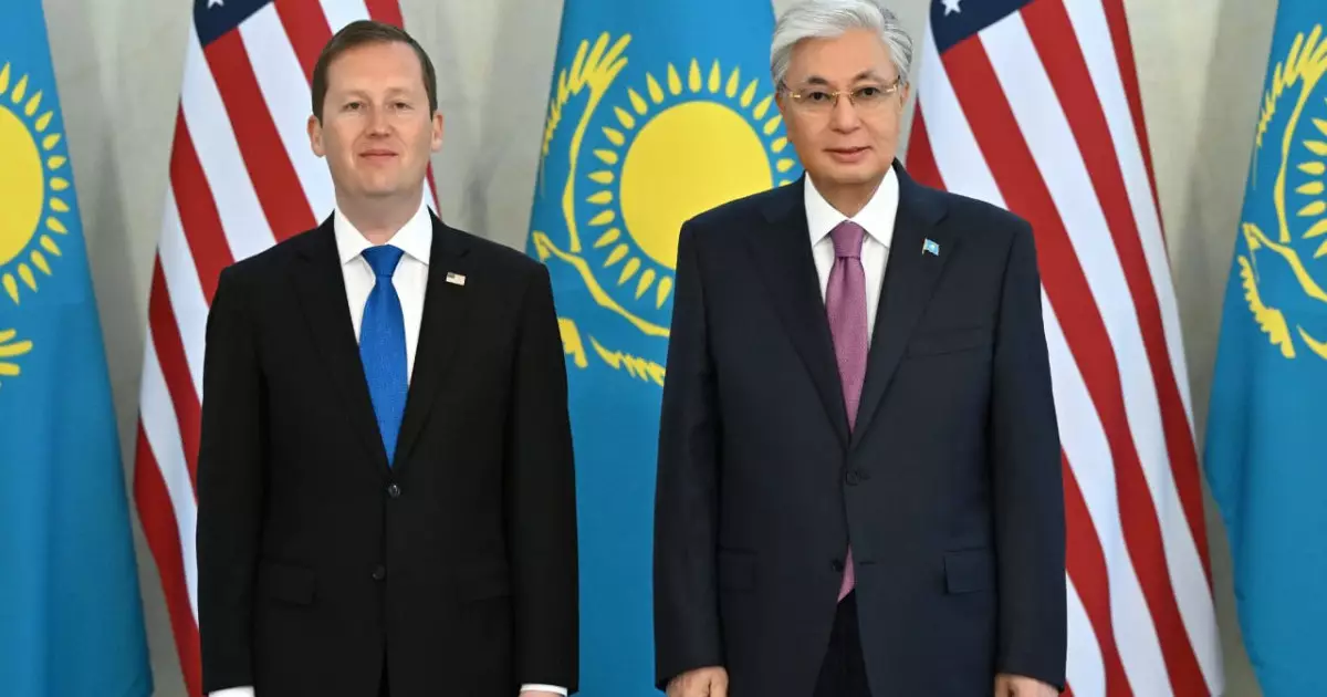  Мемлекет басшысы АҚШ Президентінің Оңтүстік және Орталық Азия бойынша арнайы өкілін қабылдады 