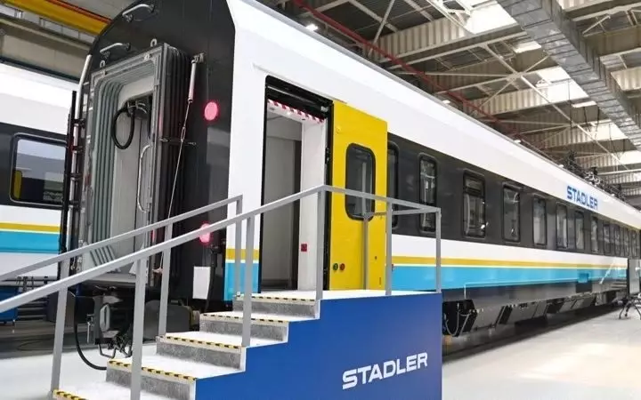 Первые вагоны Stadler могут поступить в Казахстан уже в июне
