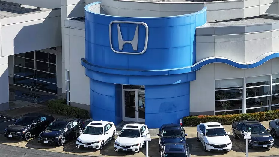 Honda отзывает более 880 тысяч автомобилей из-за риска отказа задней подвески.