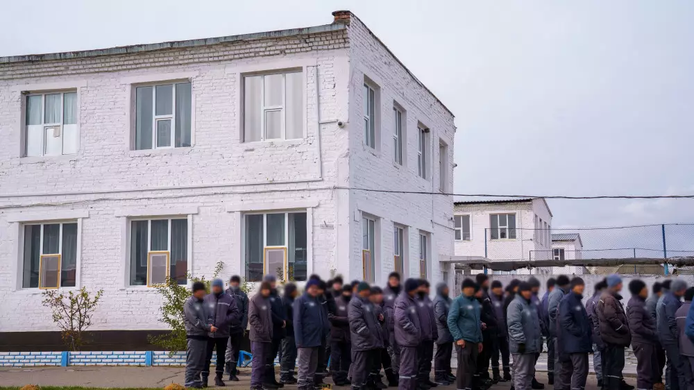 15 мыңнан аса сотталған адамның жазасы жеңілдейді. Сенат заңды мақұлдады