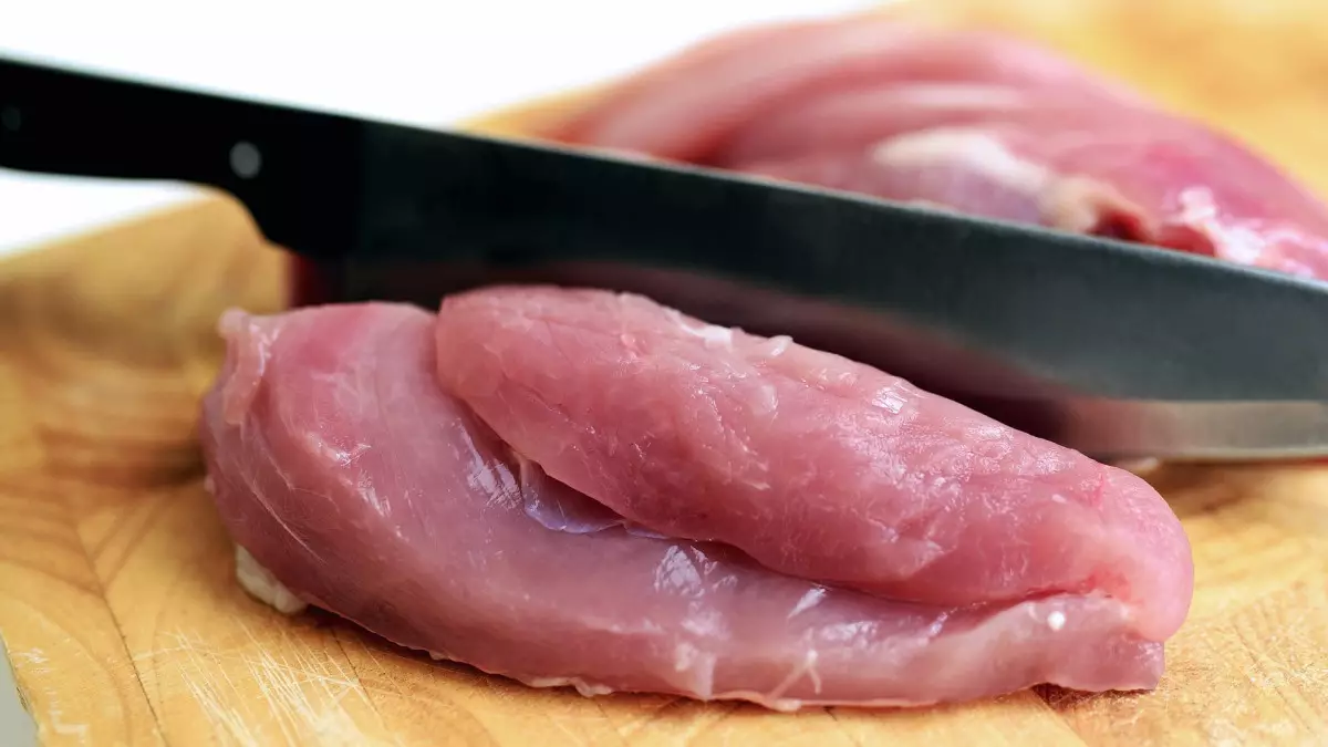 Спрос на мясо сайгака остается низким в Казахстане