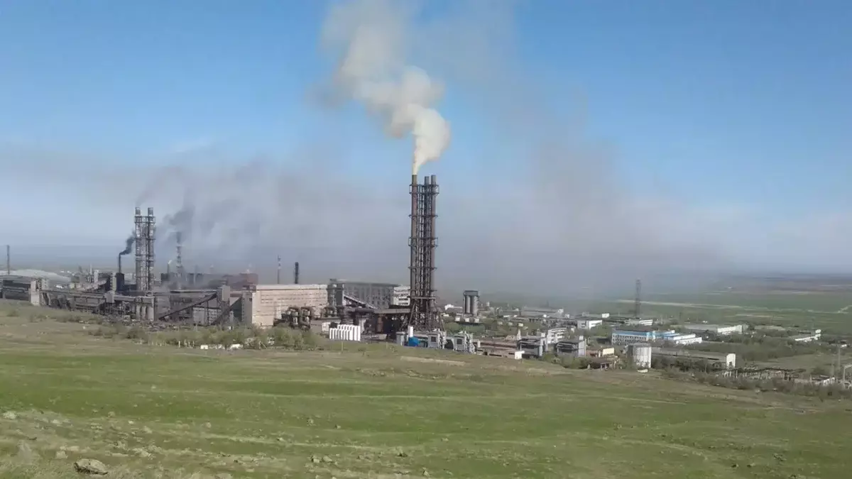 Новоджамбульский фосфорный завод оказался в центре трудового скандала