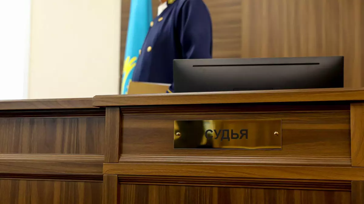 Студентка медколледжа добилась алиментов от отца через суд