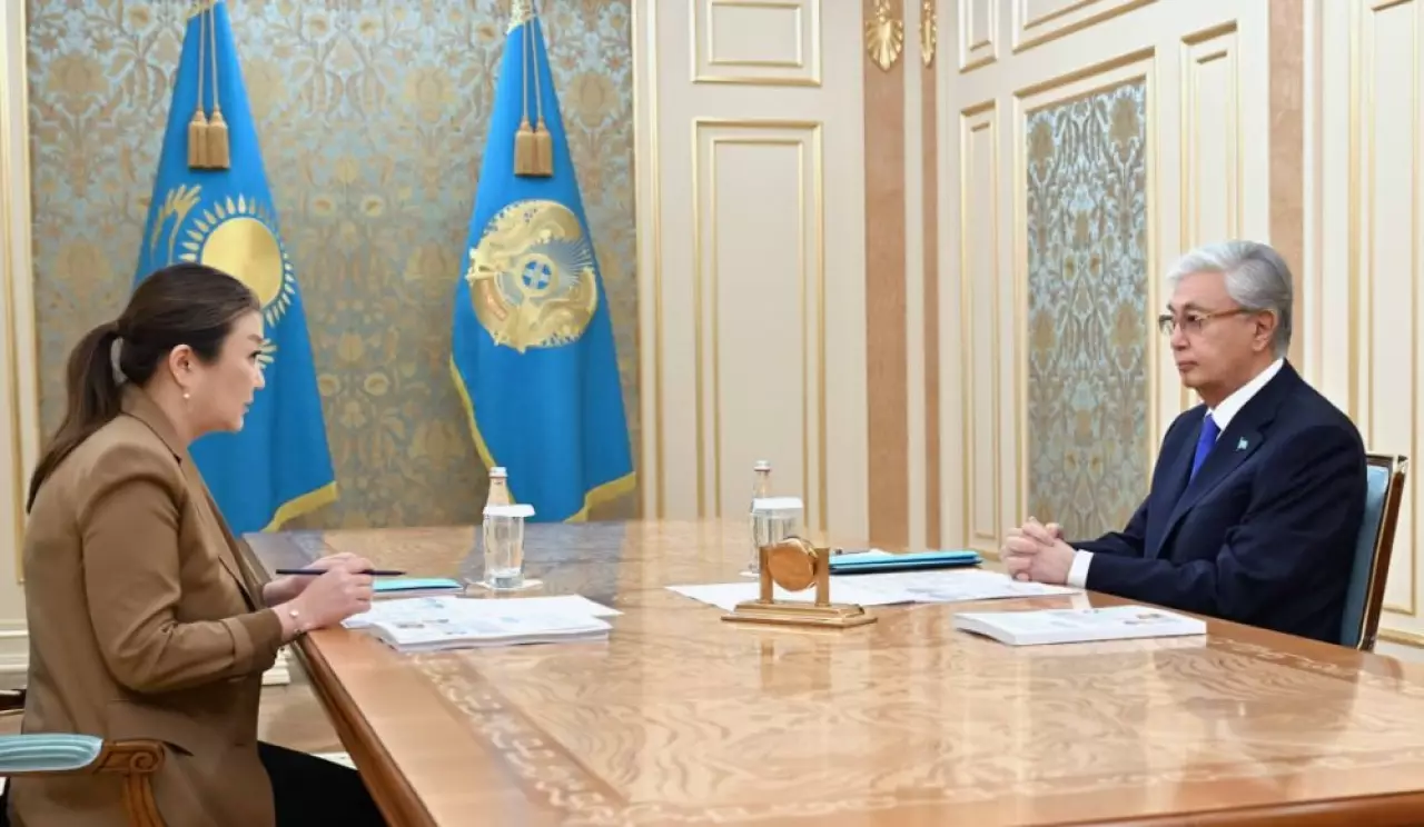 Президент принял Уполномоченного по правам ребенка Динару Закиеву