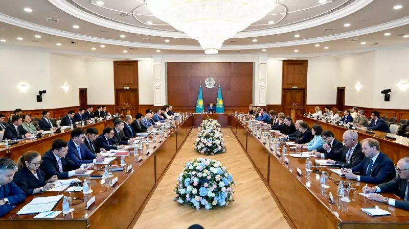 Казахстан за пять месяцев зафиксировал рост транзитных перевозок по Транскаспийскому международному транспортному маршруту.