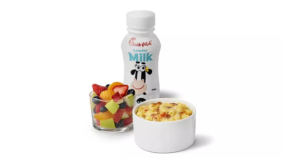 Сеть ресторанов Chick-fil-A впервые запускает детское меню без курицы по всей стране.