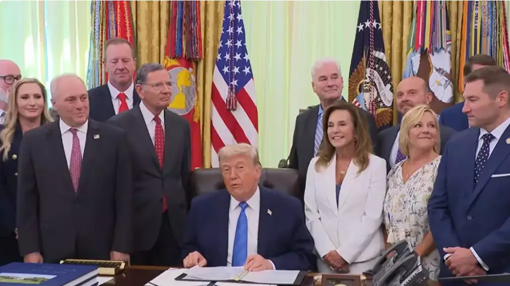 Трамп: АҚШ Иранмен соғысты аяқтау жөнінде келісімге келгенін мәлімдеді