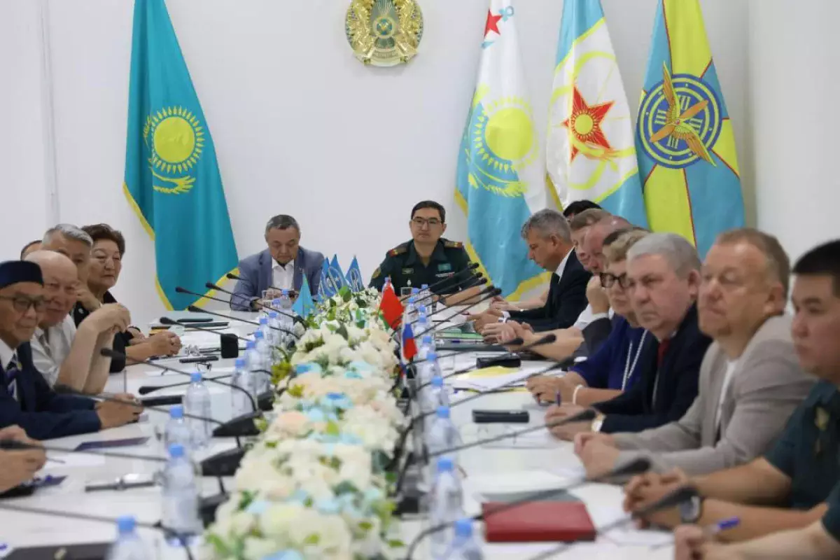 Әскери саладағы азаматтық қызметкерлердің құқығы халықаралық деңгейде талқыланды