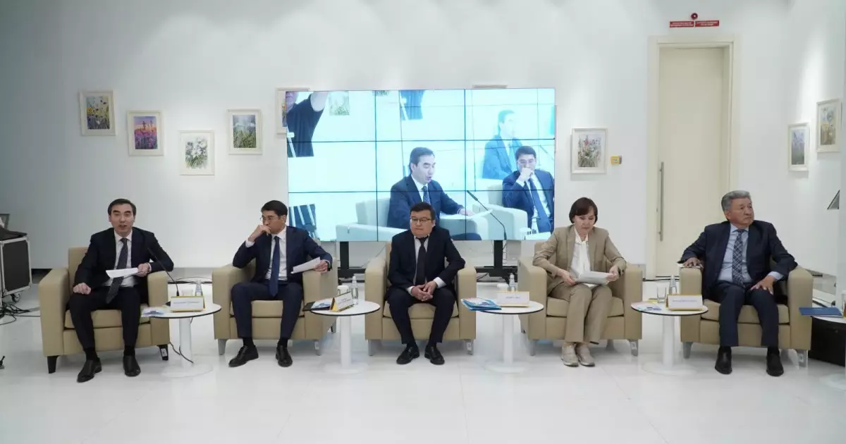  Президенттік орталықта ШЫҰ-ның 25 жылдығына арналған кездесу өтті 