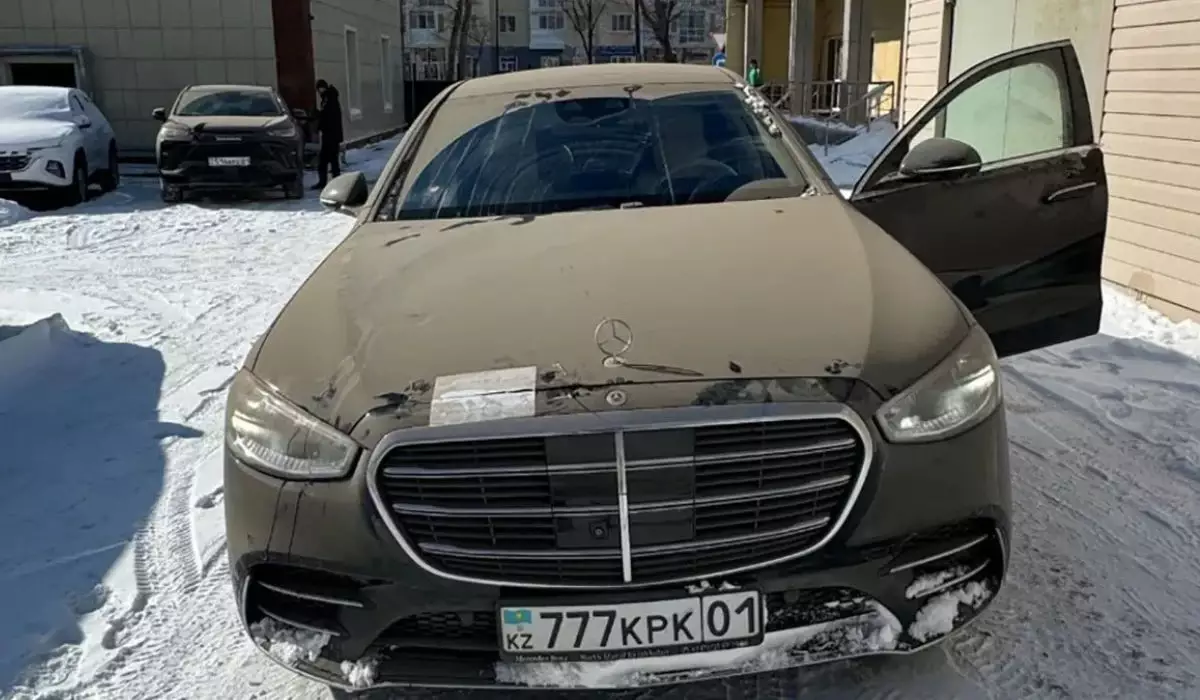 Перизат Қайраттың көліктері неге саудаға шығарылмай, мемлекеттік органдарға берілгені түсіндірілді