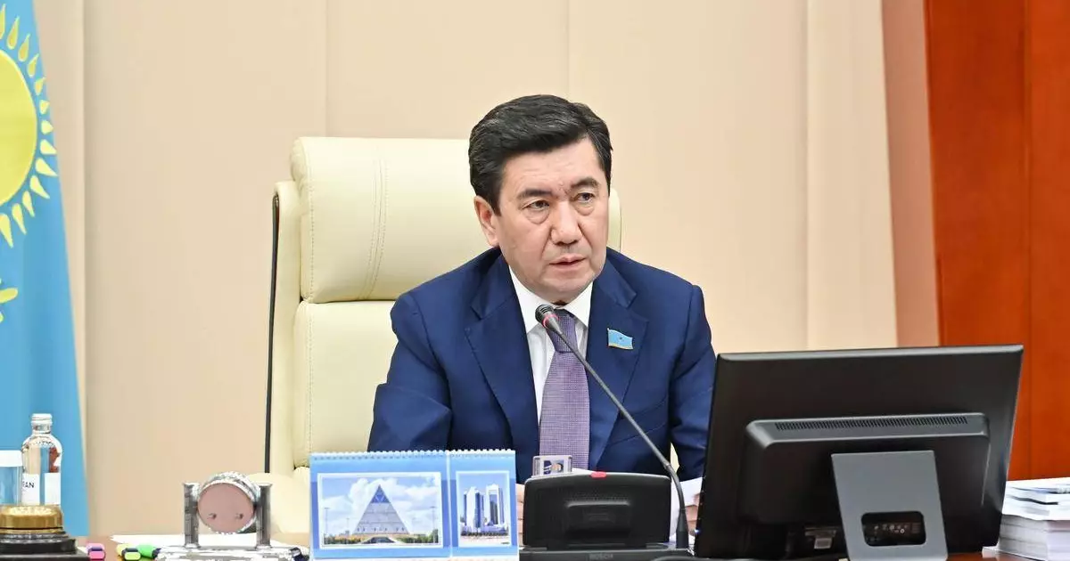  Жаңа Конституция – жаңа міндеттер: AMANAT «Әділет» партиясына қосылуға дайын 