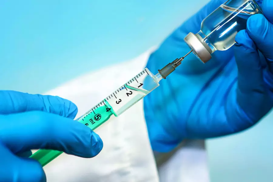 Балаға қажет вакцина үш ай бойы табылмаған: Алматы тұрғыны шағымданды