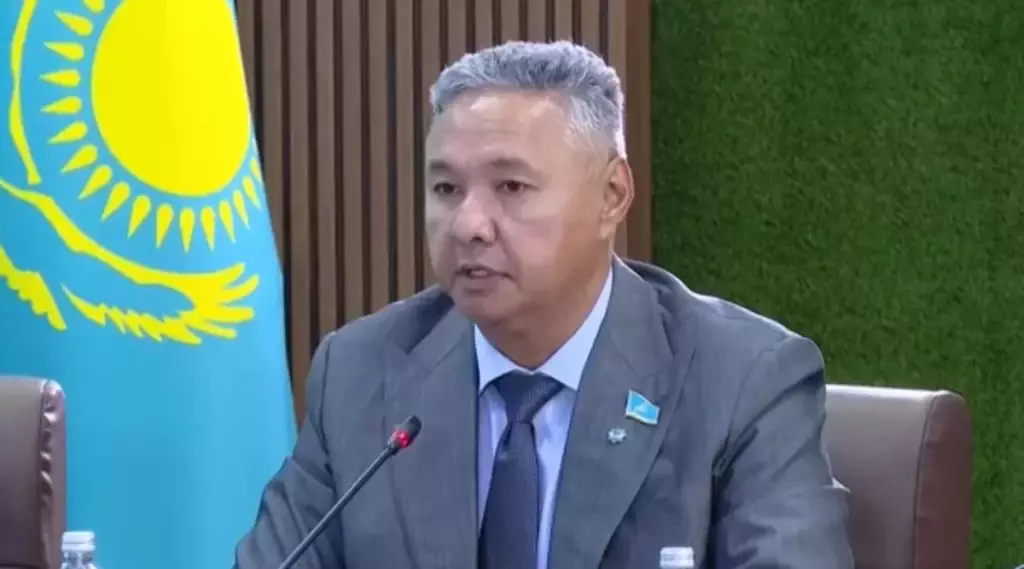 Перуашев Ақжолдың төрағалығынан кетті