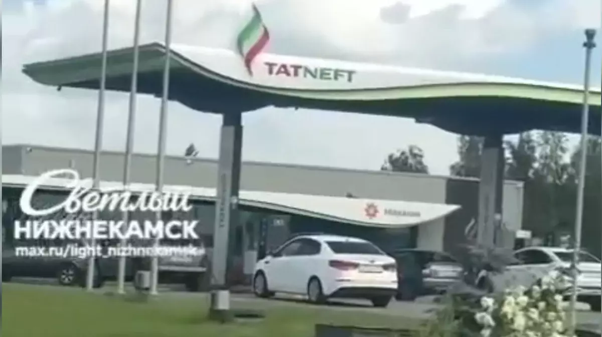 В Татарстане ввели лимиты на продажу топлива на АЗС "Татнефти" после атак БПЛА