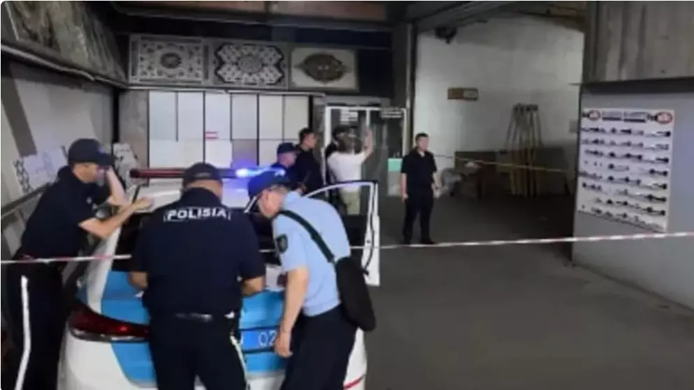 Алматыдағы базарда жүк көлігі ер адамды қағып кетті