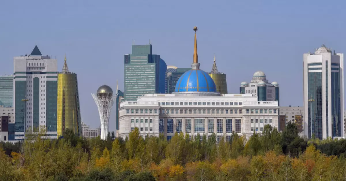   Қасым-Жомарт Тоқаев AMANAT партиясының бұрынғы төрағасы Ерлан Қошановқа алғыс айтты   