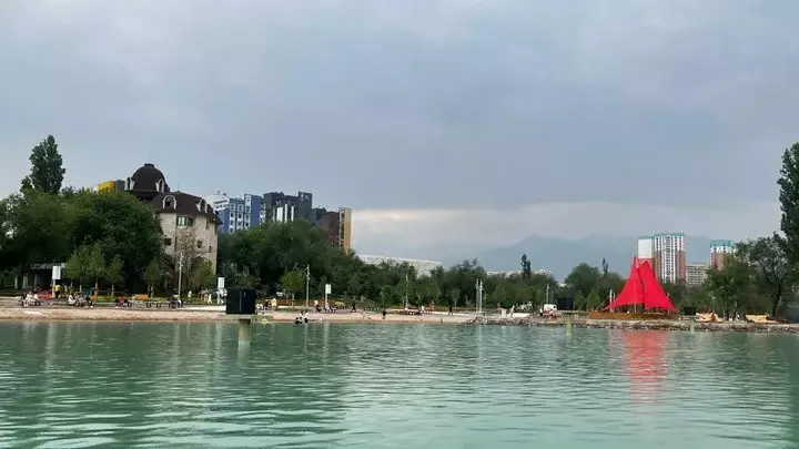  Сайран көлінде құтқарушылар бойжеткеннің өмірін сақтап қалды 
