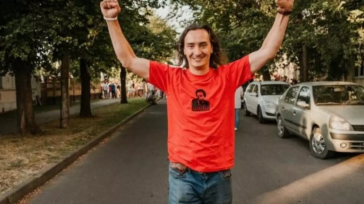 В аэропорту Еревана задержали белорусского активиста Виктора Климуса