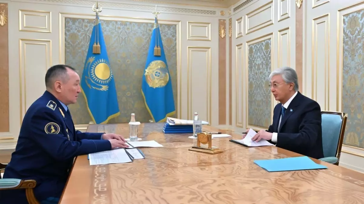  Президент әскерді цифрлық трансформациялау және қорғаныс қабілетін күшейту жөнінде тапсырма берді 