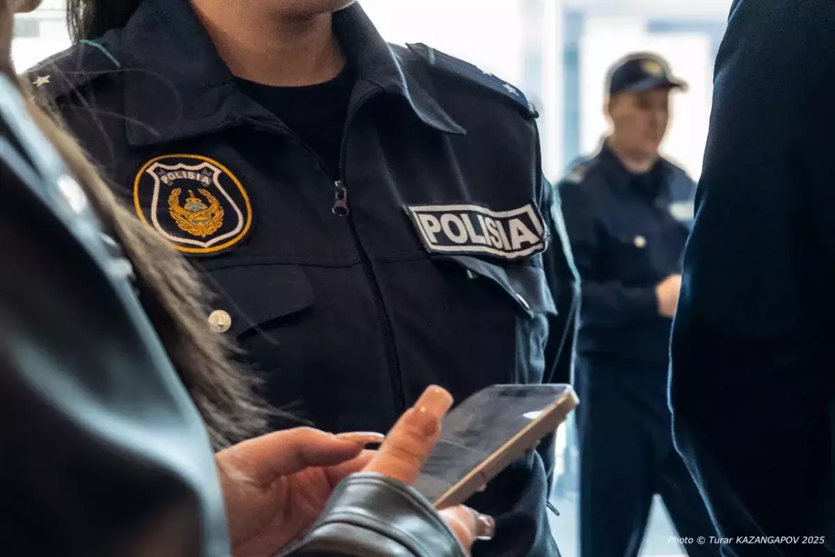 Дети сбросили велосипед с 11-го этажа в Астане
