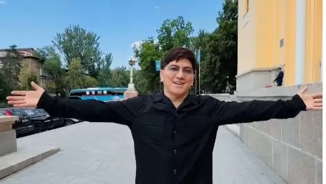 Сәкен Майғазиев қазақстандықтардан сүйінші сұрады