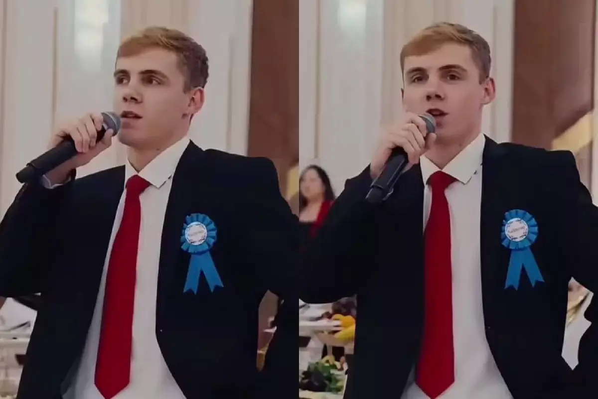 Орыс жігіті Мұқағалидің өлеңін жатқа оқып, көпті тәнті етті