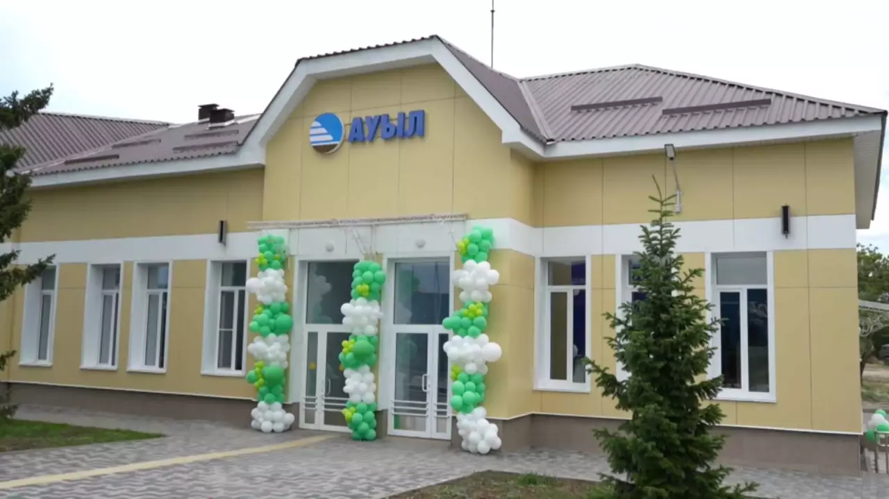Абай облысында жаңартудан өткен екі вокзал ашылды