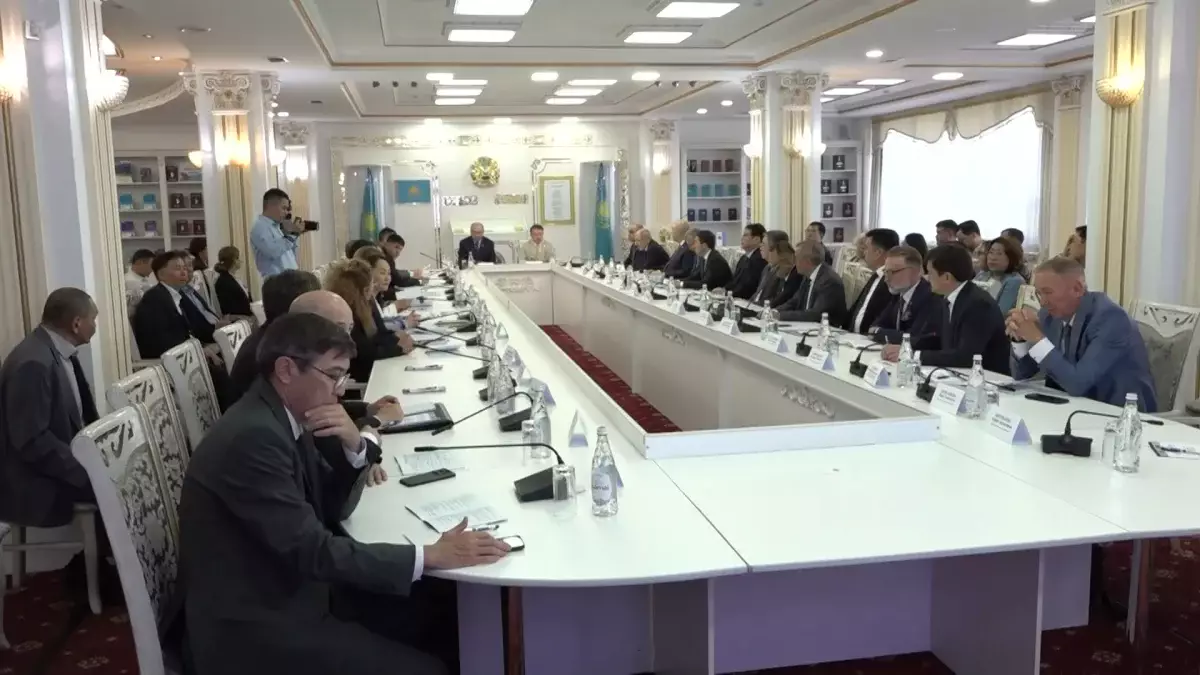 Бір палаталы парламент заңды қабылдау рәсімін жеңілдете түседі - сарапшы