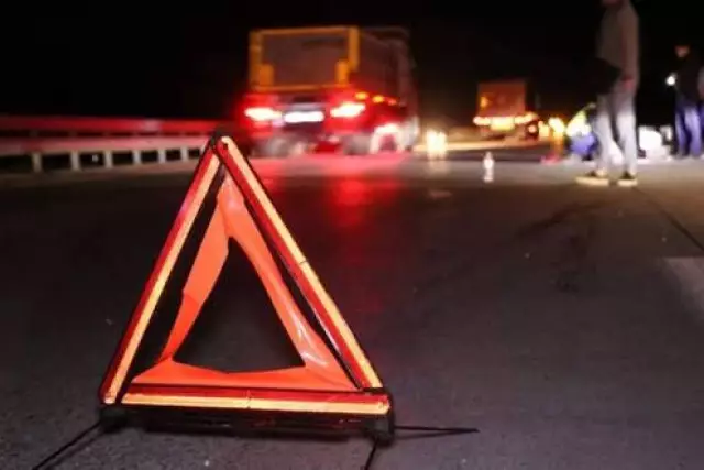 Батыс Қазақстанда үш көлік соқтығысып, 2 әйел көз жұмды