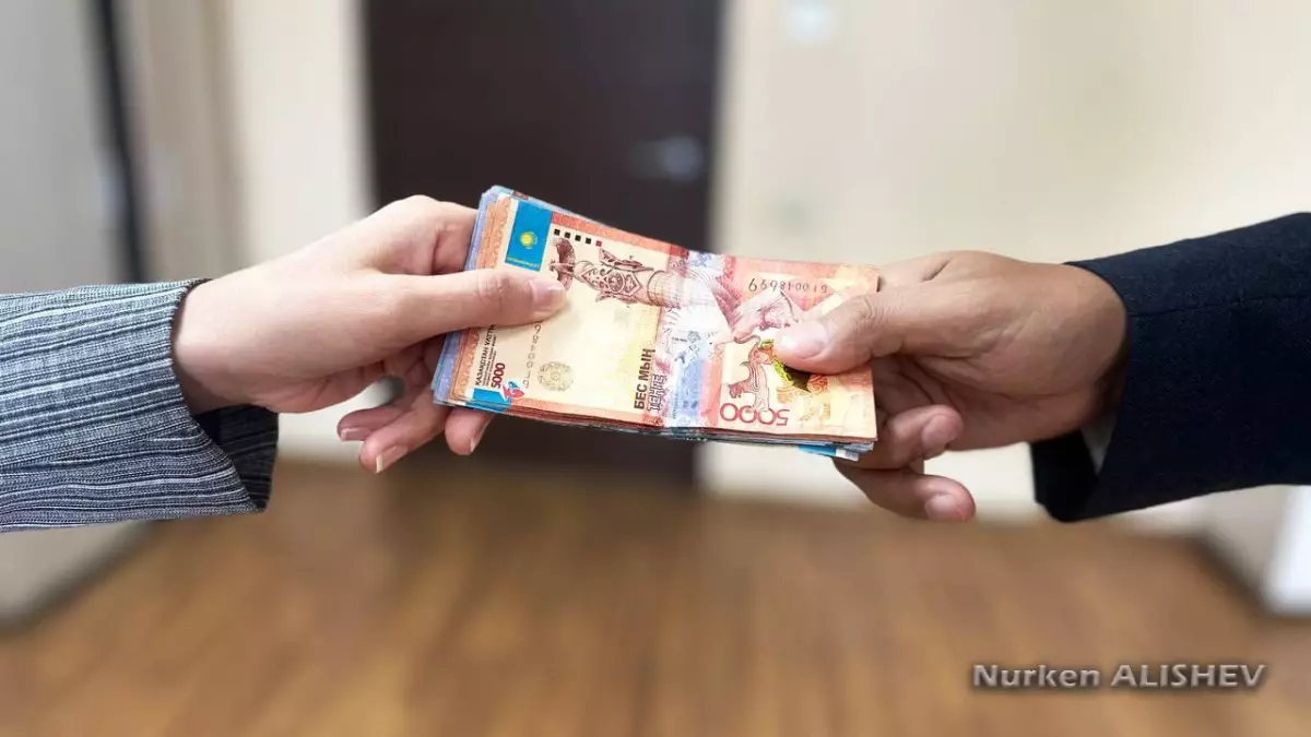 Актюбинке пообещали государственный грант за 400 тысяч тенге
