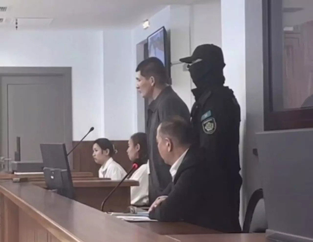 "Они сами напросились": в суде по делу об убийстве семьи в Атырау прозвучало признание