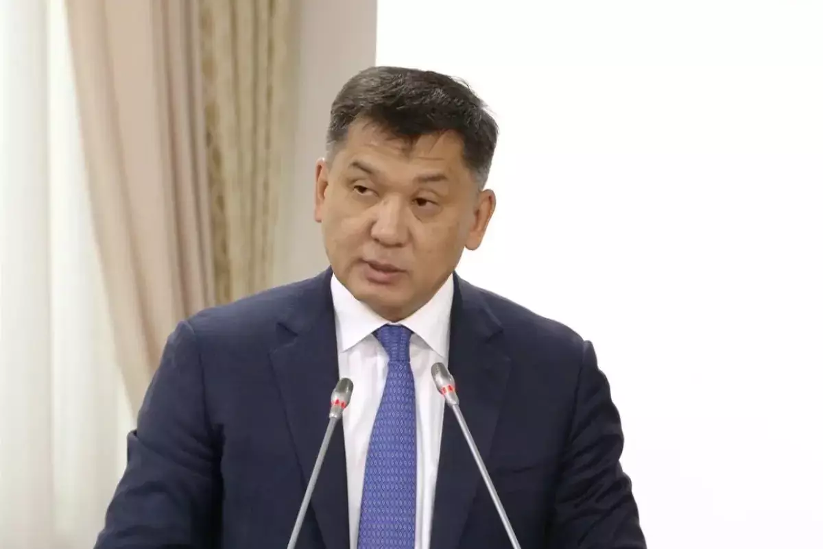 “Көрсеткіштер 30% артта қалған”: Үкіметте ҚТЖ басшысы сөз естіді