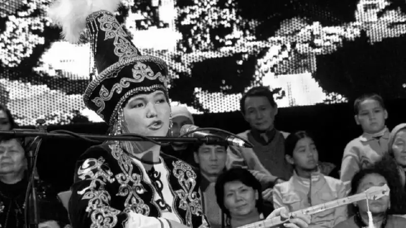 "Жалған өмір-ай...": Танымал айтыскер ақын жолдасымен бірге көз жұмды 