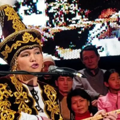 Казахстанская айтыскер Салтанат Отелбаева погибла вместе с супругом в ДТП