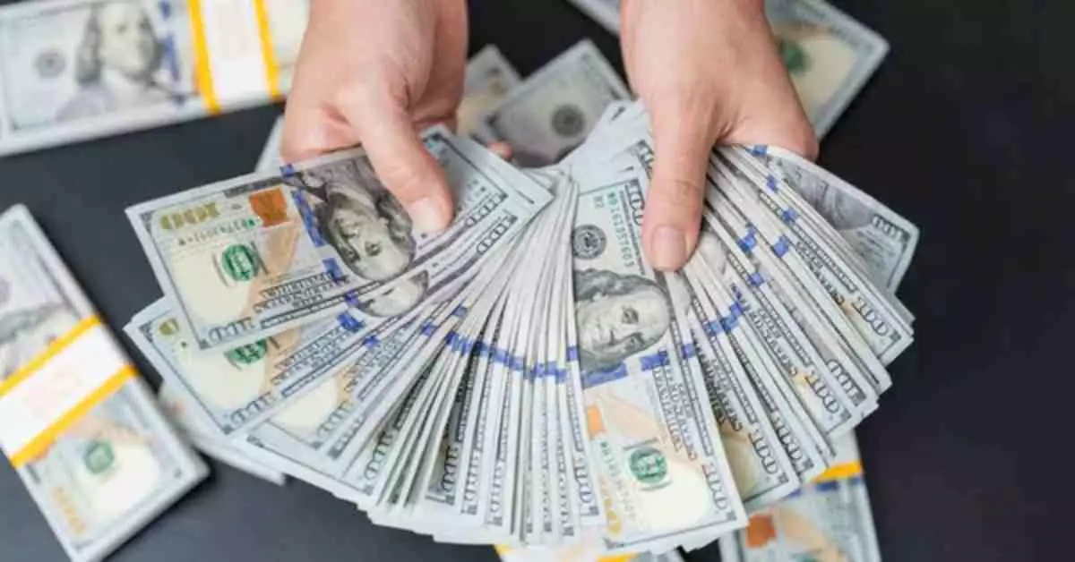 Қазақстанда доллар бағамы 3,94 теңгеге арзандады