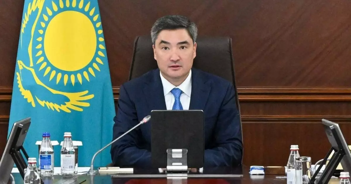  `30%-ға артта қалып келесіздер`:  Бектенов ҚТЖ басшысына ескерту жасады 