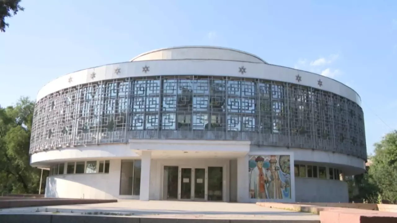 Дворец бракосочетаний в Алматы вернут на баланс акимата