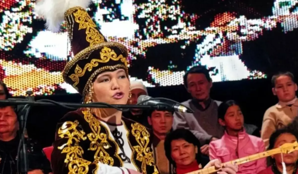 Айтыскер ақын Салтанат Өтелбаева жұбайымен бірге жол апатынан қаза тапты